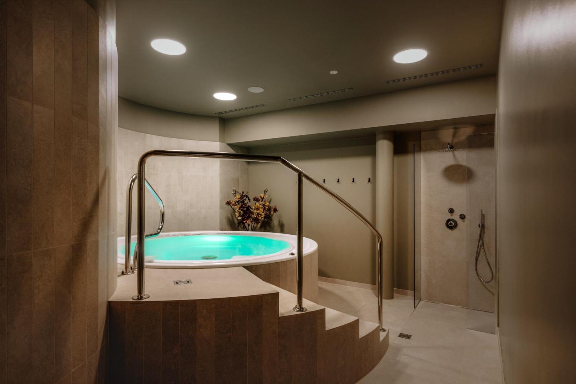 Hotel Kolping メラーノ エクステリア 写真